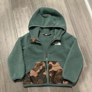 Toddler Boy 2T Northface Jacket